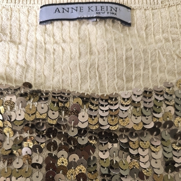 Ann Klein Sequin Top w Stretch - Picture 3 of 4